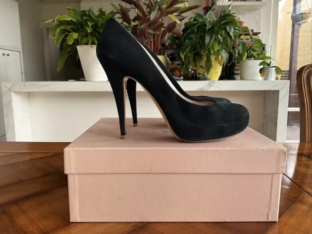 Strut your stuff in Casey's Jimmy Choo heels – Shoes Post