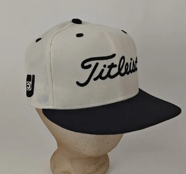 Vintage New Era 59/50 Titleist Golf USA Made White & Black Wool Fitted 7 1/4 Hat
