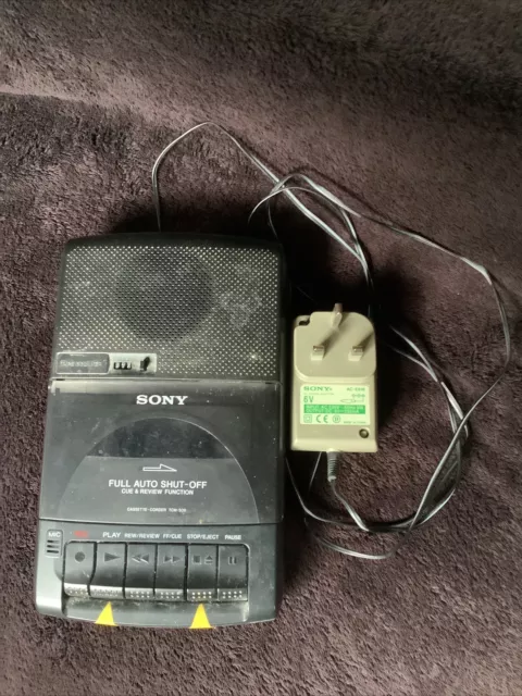 Vintage Sony TCM-939 Portable Cassette Player Recorder Working With Mains Cable
