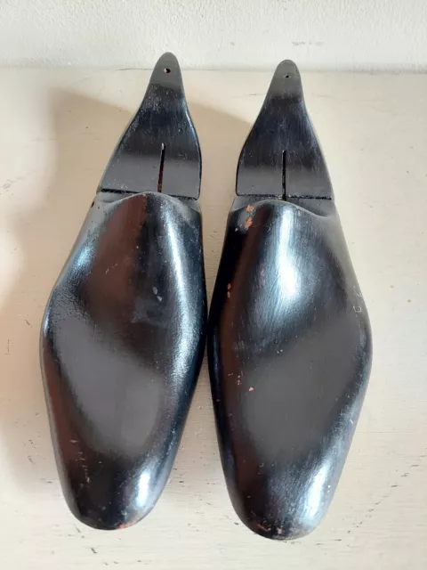 Vintage Shoe Trees Large Black Wooden Narrow About 29cm Long 9cm Wide Hinged