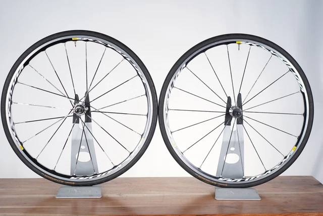 Mavic Ksyrium Elite S Alloy Clincher Rim Brake Wheelset Shimano/SRAM 11 Speed Mavic Ksyrium Elite S Alloy Clincher Rim Brake Wheelset Shimano/SRAM 11 Speed