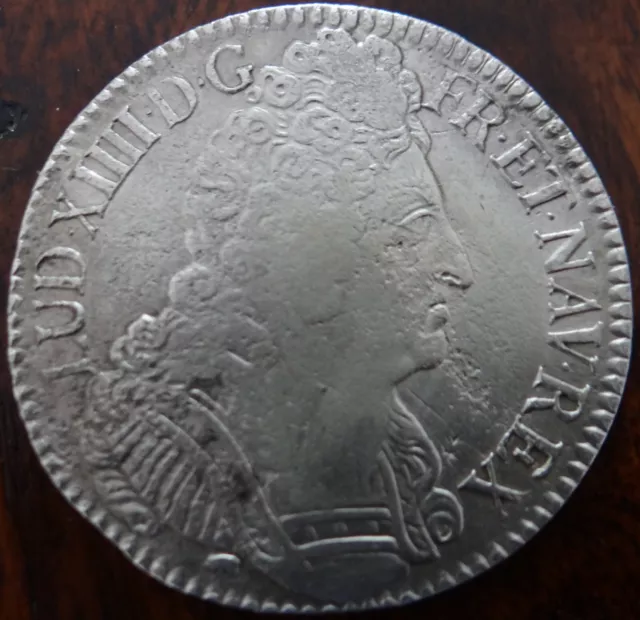 écu louis XIV trois couronnes 1709 Dijon