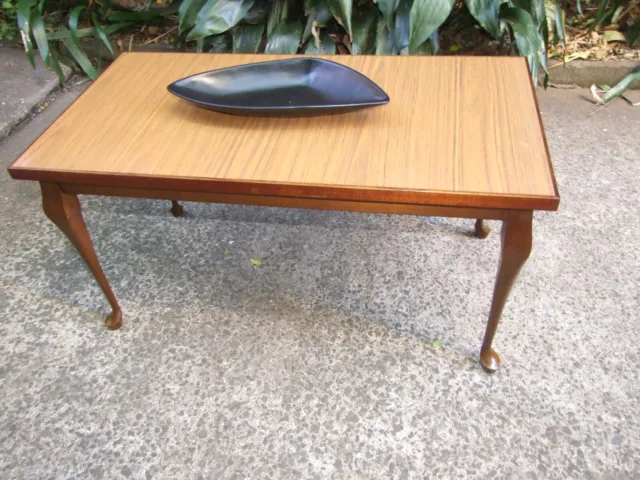 Retro Maple Laminex  Top Coffee Table w Cabriole  Legs 1960's Mid -Century 2