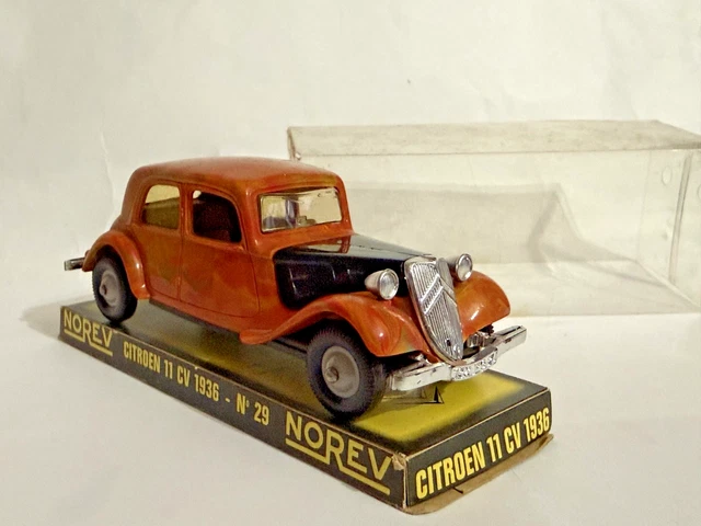 NOREV PLASTIQUE FRANCE REF 46 CITROEN 5 HP ROUGE TRES BON ETAT + BOITE D ORIGINE