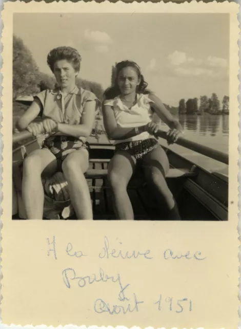 Photo Ancienne - Vintage Snapshot - Bateau Barque Rameur Ramer Femme Drôle -Boat