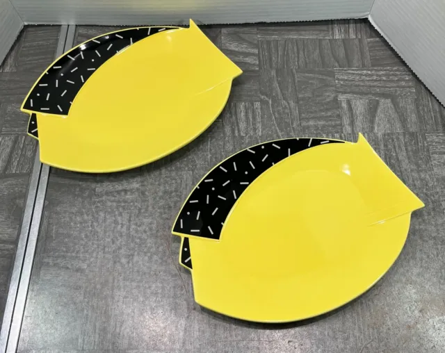 Set of 2 Kato Kogei Fujimori Japan Memphis Style 10½" x 8" Yellow & Black Plates