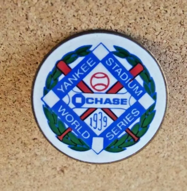 NY New York Yankees lapel pin 1939 WS World Series Chase SGA