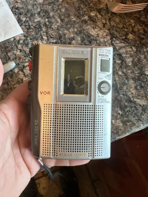 Sony TCM-200DV Handheld Cassette Clear Voice Recorder Tested Works Sony TCM-200DV Handheld Cassette Clear Voice Recorder Tested Works