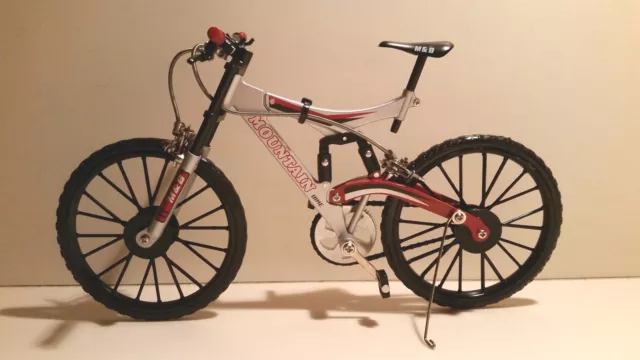 Miniature Silver & Red Mt Bicycle w/Shocks 1/10 Scale NIB