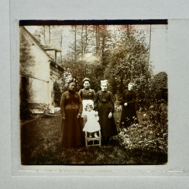 Stereo Photo Glass Plate 45X107 - Family-Group-Women-Country - Circa 1900