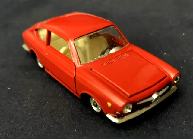 Politoys No 517 - 1/43 scale - Fiat 850 Coupe  red