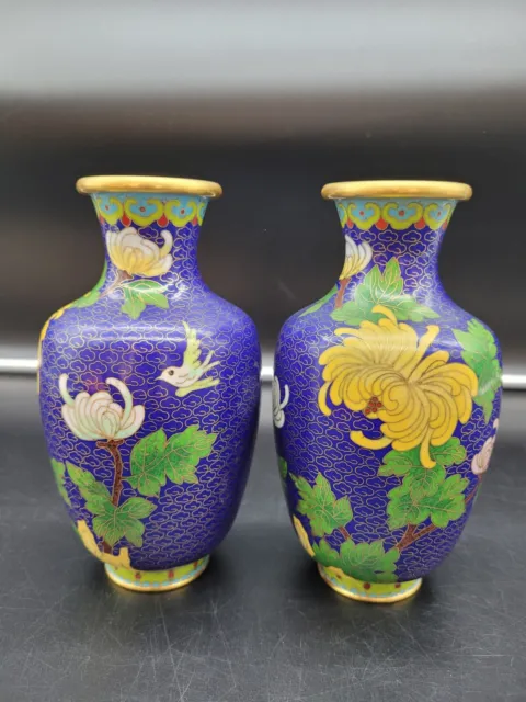 Pair of Vintage Chinese Cloisonné  Vases Floral  Multi-Color excellent