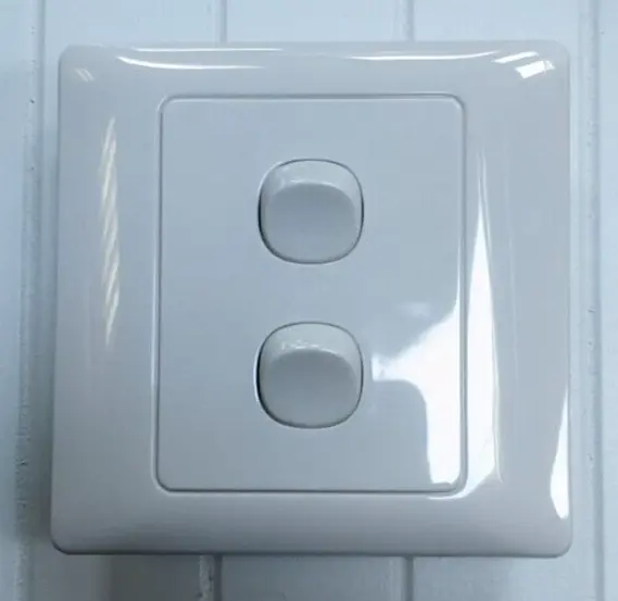 10 Amp Double Light Switch Socket 2 Gang 2 Way White Frame Plate With Fittings