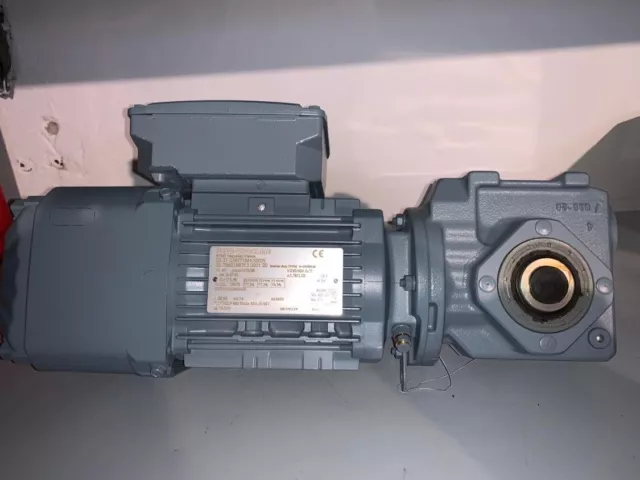 Serwomotor SEW SA37 DRN71M4/BE05 400W