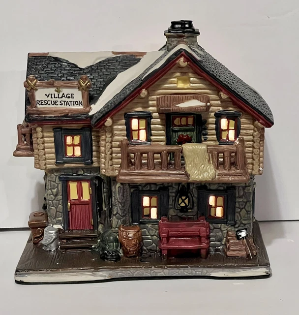 HOLIDAY TIME RESCUE Station Lighted Christmas Village Building 2017