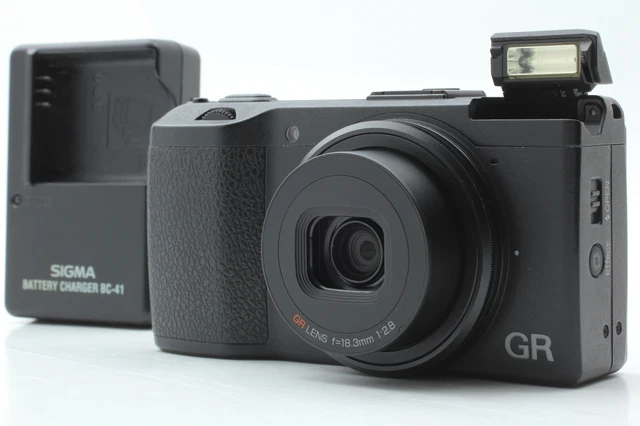 [Near MINT] RICOH GR 16.2MP Compact Digital Camera Black From JAPAN