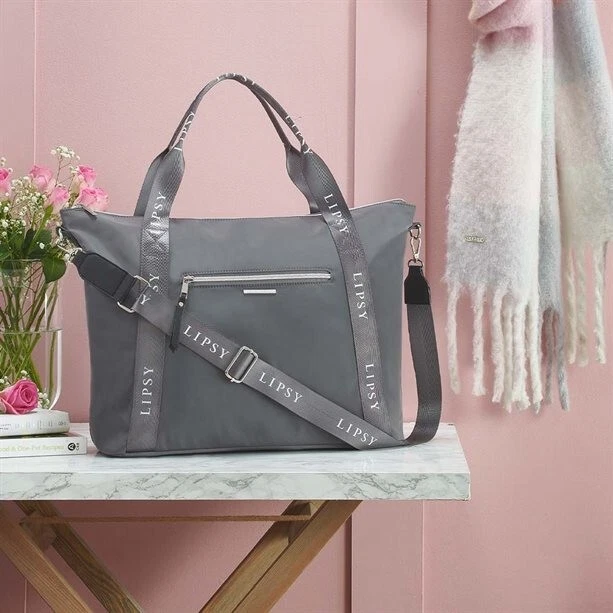 AVON LIPSY WEEKENDER Bag RRP 35 25.00 PicClick UK