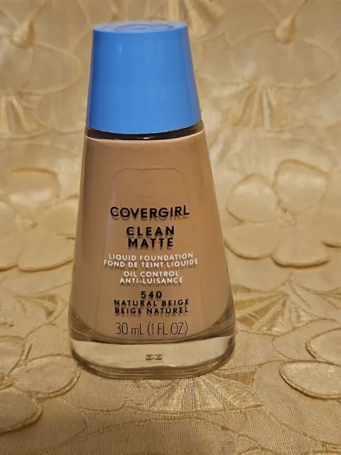 Covergirl-Clean-Matte-Liquid Foundation-540 NATURAL BEIGE-NEW!