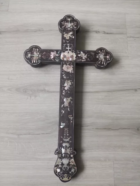 Grande Croix Nacre Indochine Crucifix