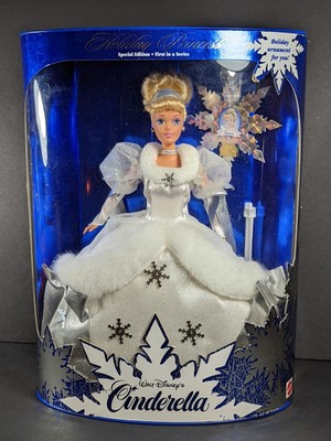 1996 HOLIDAY PRINCESS Walt Disney's Cinderella Barbie Special Edition