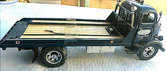 DANBURY MINT 1938 GMC CAR CARRIER 1/24 Scale DM Vintage Show