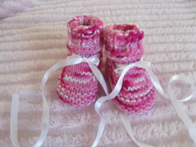 Hand Knitted Baby Booties, Mittens & Beanie Set 3
