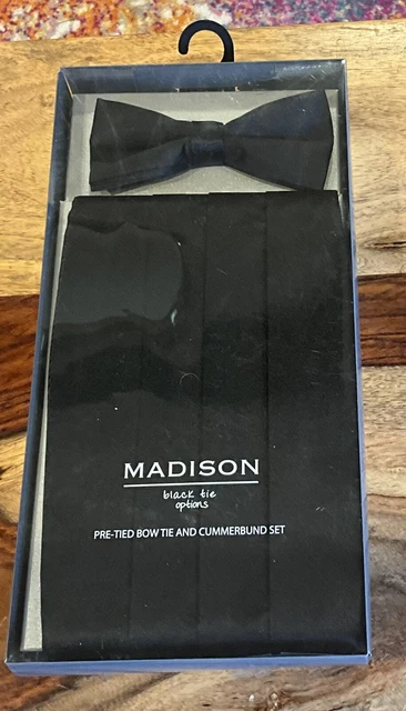 New Madison Black Bow Tie & Pleated Cummerbund Set Polyester Wedding Formal Wear