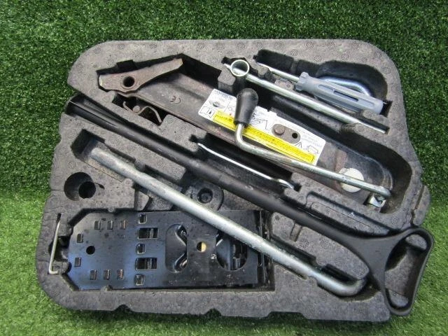 BMW BMW mini_ 2008 ABA-MF16 Kit attrezzi [usato] [PA7768657]