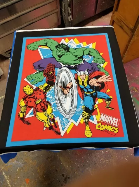 MARVEL COMICS AVENGERS 1 yard fabric  / D13