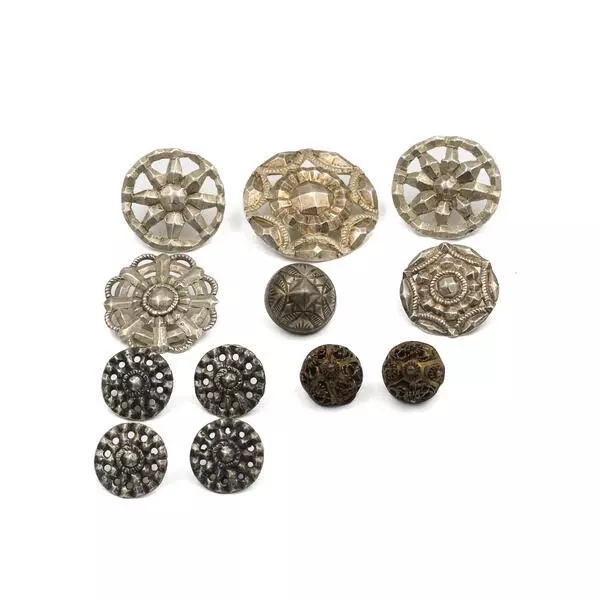 Raccolta 12 diversi bottoni in argento bottoni tradizionali antichi silver buttons