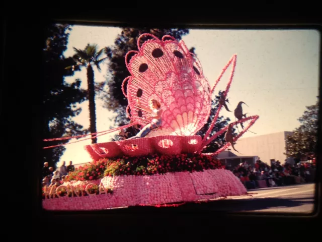 JE20 35MM SLIDE Photo photograph ROSE BOWL PARADE FLOAT