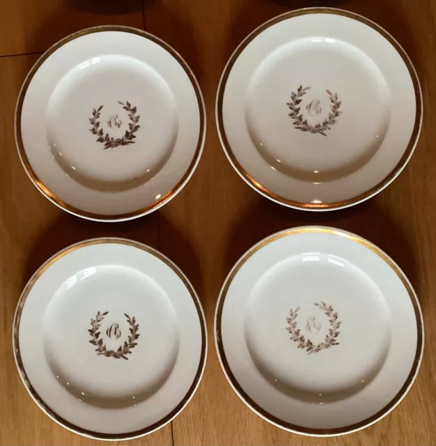 Lot de 6 assiettes plates en porcelaine de Limoges monogramme or, d. 22 cm 2