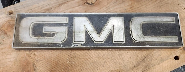 GMC Emblem