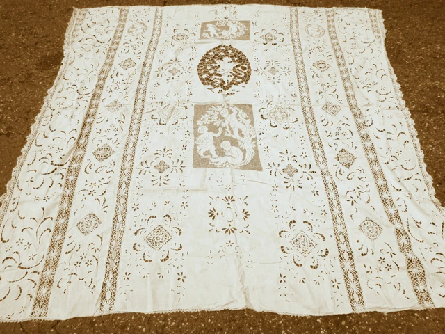 SUPERBE GRANDE NAPPE ancienne faite MAIN dentelle et