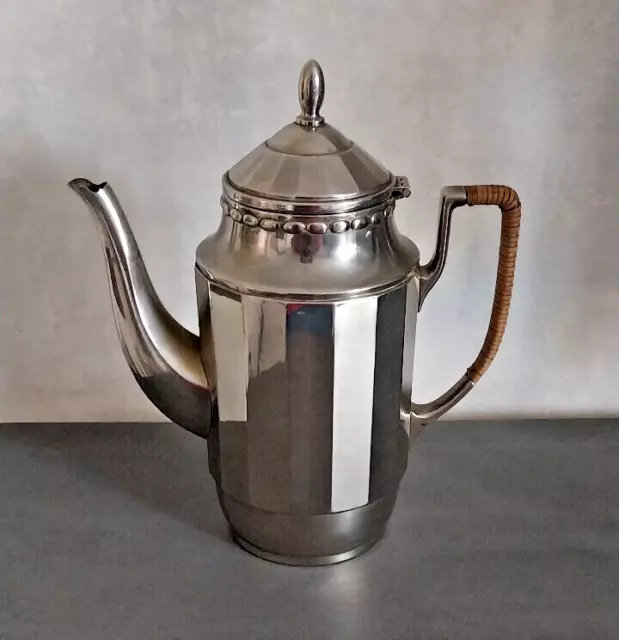 Teekanne / Kaffeekanne / Vintage Metall  mit Bastgriff  nicht Magnetisch