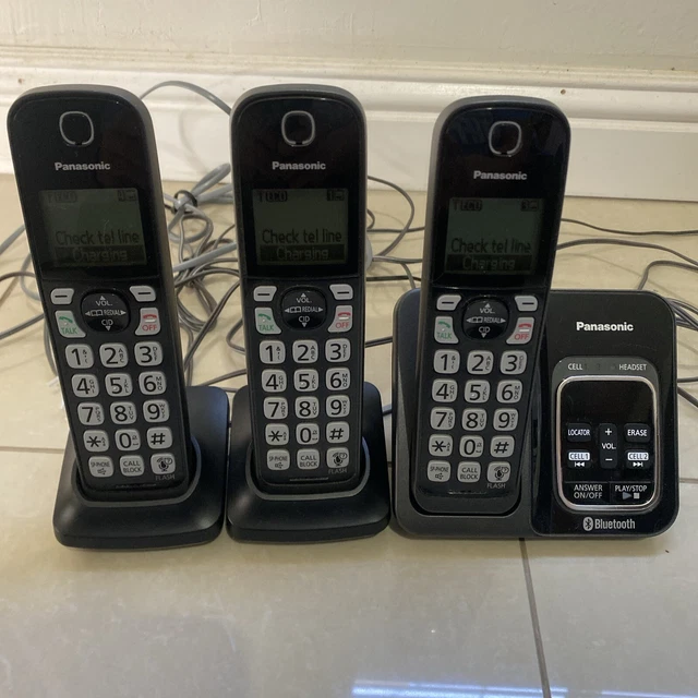 PANASONIC KXTGD560 LINK2CELL Bluetooth Cordless Phone System w/3