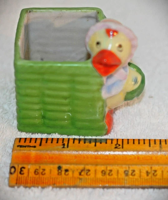 VINTAGE &MADE IN Occupied Japan" Chicken with Square Basket Collectible