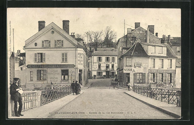 CPA Beaumont-sur-Oise, Entrèe de la rue Nationale 1905