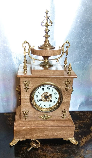 Ancienne horloge pendule borne J. MARTI & Cie en marbre et bronze Empire Restaur