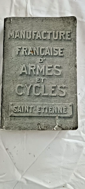 CATALOGUE-POSTER DES ARMES "UNIQUE" à Hendaye - Catalogues (10719713