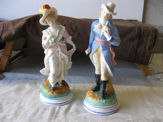 Magnifique couple en porcelaine XIXeme signé Mauger & Letu N°517