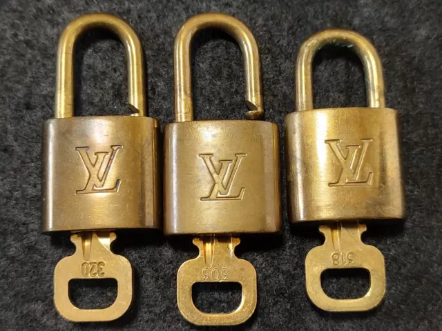 341 LOUIS VUITTON LV Lock & Key set Padlock Gold-Tone Vintage #CK604 S  $62.54 - PicClick AU