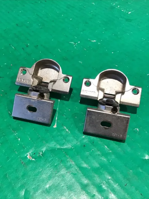 Grass 830 Replacement Hinges 1 Pair