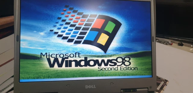 Dell Latitude D520 – PC Vintage – Windows XP – Argenté – Occasion