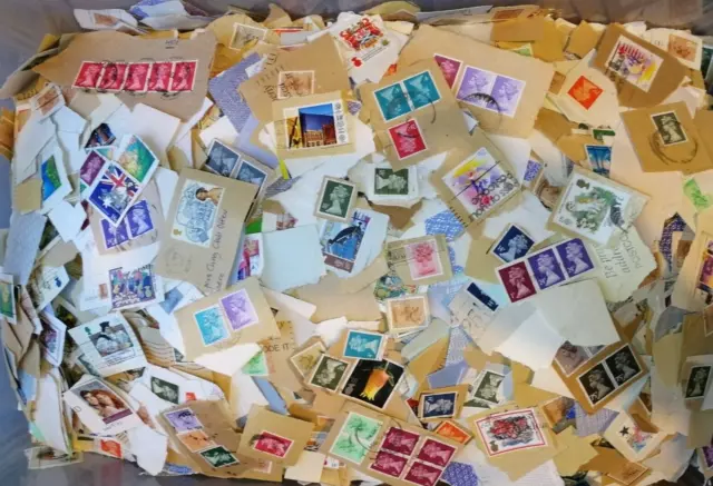 GB UNSORTED 1 KILO 1987/88 CHARITY KILOWARE, Used Stamps on Paper 2