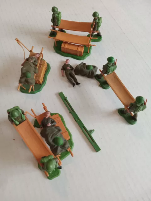 Britains World War 2 Medical Team Stretcher Bearer Wounded BIG LOT Vintage 1/32 Britains World War 2 Medical Team Stretcher Bearer Wounded BIG LOT Vintage 1/32