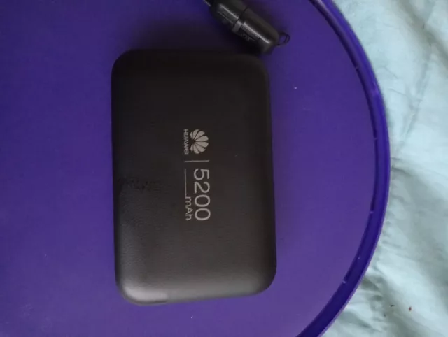Huawei Mobile Wifi Pro E5570s O2 Portable Wireless Mobile Hotspot Powerbank.