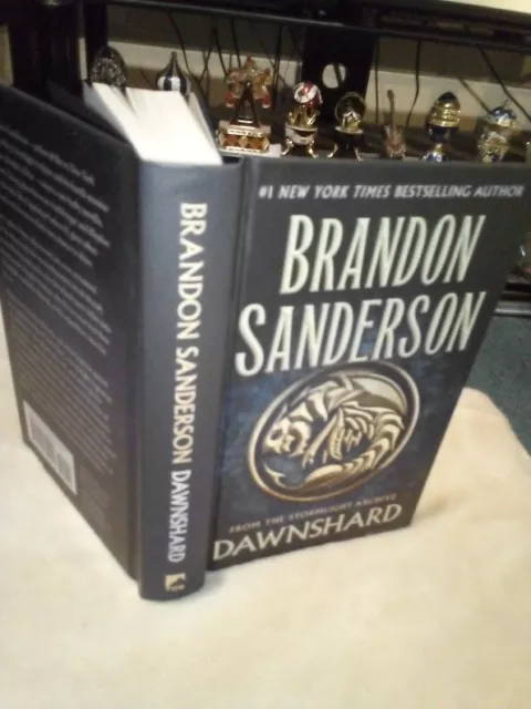 BRANDON SANDERSON - "DAWNSHARD" 1st Ed , 1st Print - SIGNED - AS NEW