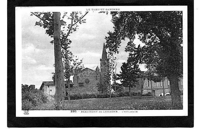 cpa 82 BEAUMONT-de-LOMAGNE - L'Esplanade