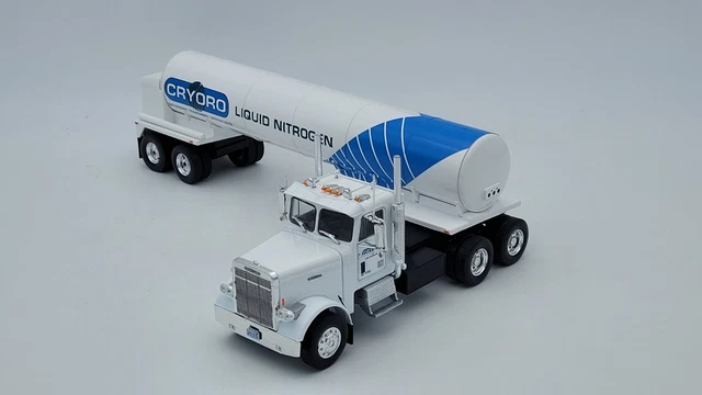 BC) 1/43 IXO Models Camion Freightliner FLC 120 64 Tonnes 1977 EUR 30